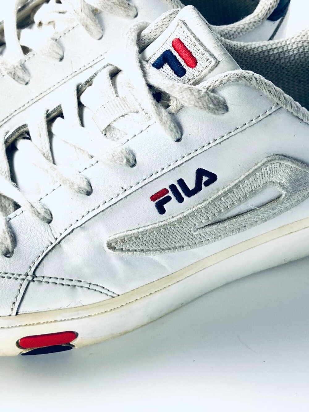 White Trainer Sneakers - Fila